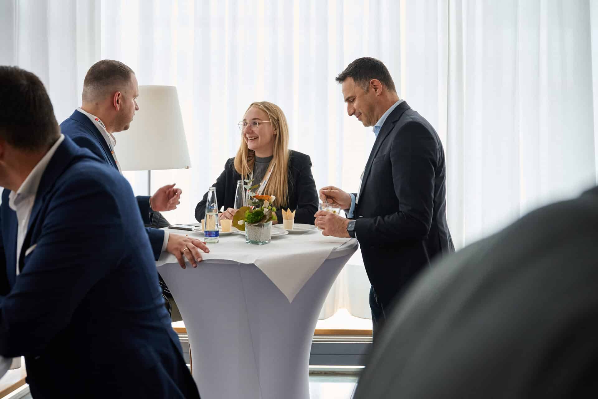 Sektauskang in der Utility Lounge 2025